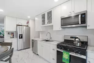 1825 Pannell Ave, Columbus, OH 43207 - Photo 11