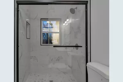 1575 Vendome Drive S, Columbus, OH 43219 - Photo 9