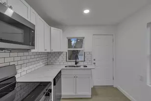 1575 Vendome Dr S, Columbus, OH 43219 - Photo 13