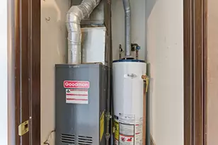 1213 Woodbrook Ct, Columbus, OH 43223 - Photo 19