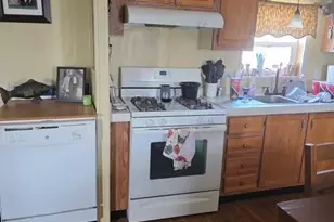 304 Greenbriar Ln W, Hebron, OH 43025 - Photo 5