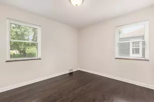 336 E Weisheimer Rd, Columbus, OH 43214 - Photo 11