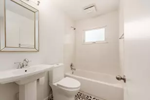 336 E Weisheimer Rd, Columbus, OH 43214 - Photo 15