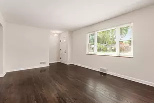 336 E Weisheimer Rd, Columbus, OH 43214 - Photo 9