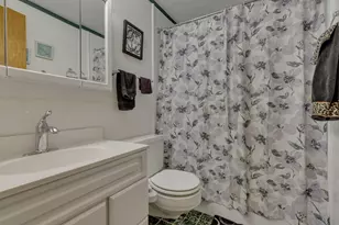 703 Cherry Hollow Rd, Columbus, OH 43228 - Photo 3