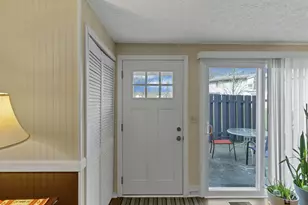 703 Cherry Hollow Rd, Columbus, OH 43228 - Photo 7