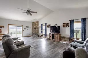 14240 Dutch Cross Rd, Centerburg, OH 43011 - Photo 11