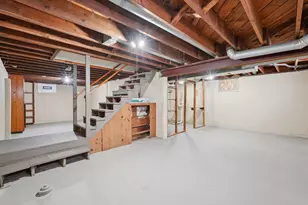 1079 Acton Rd, Columbus, OH 43224 - Photo 25