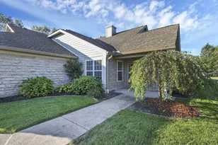 8083 Farm Crossing Cir, Powell, OH 43065 - Photo 3