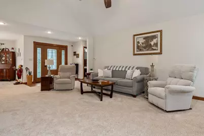 1007 Ridge Drive, Circleville, OH 43113 - Photo 9