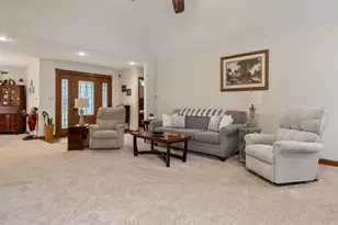 1007 Ridge Dr, Circleville, OH 43113 - Photo 9