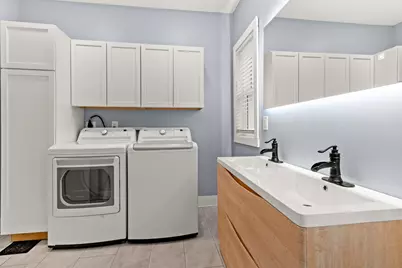 640 Neil Avenue, Columbus, OH 43215 - Photo 31