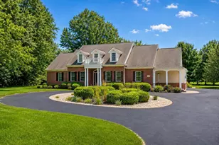 6824 Linda Ln, Sunbury, OH 43074 - Photo 1