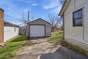 1835 S Sweetbriar Ln, Springfield, OH 45505 - Photo 37