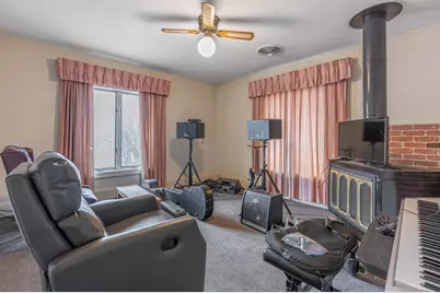 227 E Cecil Street, Springfield, OH 45503 - Photo 43