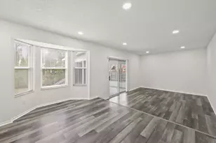 1379 Restwood Ct, Columbus, OH 43204 - Photo 19