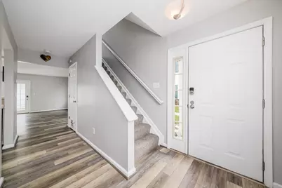 622 Lakeview Drive S, Grove City, OH 43123 - Photo 3