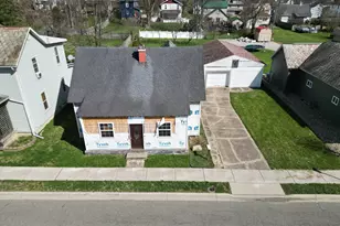 448 N Walnut St, Logan, OH 43138 - Photo 9