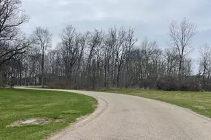 105 Hidden Creek Dr, Galloway, OH 43119 - Photo 5