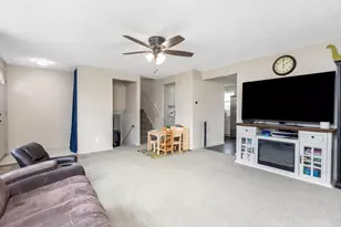 1974 New Market Dr, Grove City, OH 43123 - Photo 9