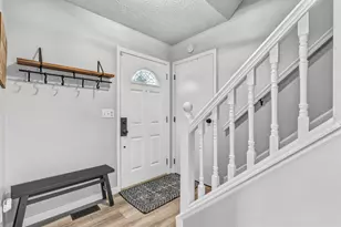 995 Lori Ln, Westerville, OH 43081 - Photo 5