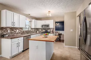 411 Grand Circuit Blvd, Delaware, OH 43015 - Photo 9