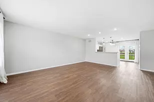 1151 Kinneton, Columbus, OH 43228 - Photo 3