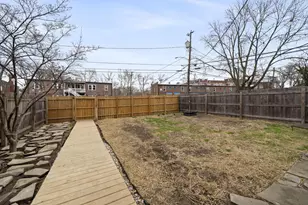 74 E Dodridge St, Columbus, OH 43202 - Photo 31