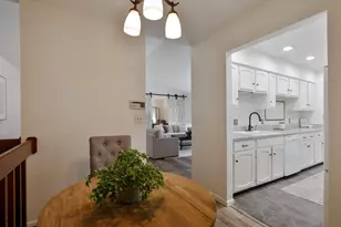 3128 Rivermill Dr, Columbus, OH 43220 - Photo 11