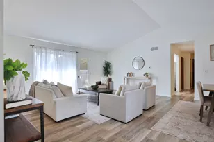 3128 Rivermill Dr, Columbus, OH 43220 - Photo 5