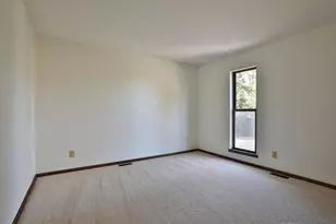 3128 Rivermill Dr, Columbus, OH 43220 - Photo 23