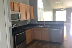 695 Perilous Pl, Galloway, OH 43119 - Photo 5