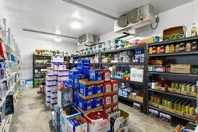 10537 Columbus Street, Middleburg, OH 43336 - Photo 9