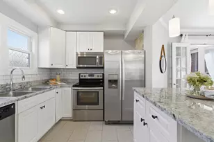 70 S Champion Ave, Columbus, OH 43205 - Photo 15