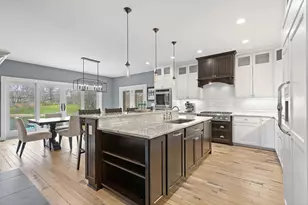 2300 Cove Point Ct, Powell, OH 43065 - Photo 9