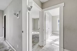 463 N Champion Ave, Columbus, OH 43203 - Photo 9