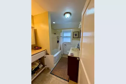 13705 Courtland Avenue, Cleveland, OH 44111 - Photo 5