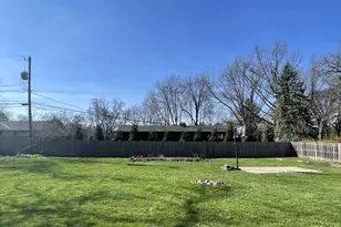 2475 McCoy Rd, Columbus, OH 43220 - Photo 25