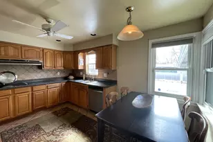 2475 McCoy Rd, Columbus, OH 43220 - Photo 5