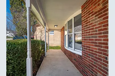 1638 Carrigallen Lane, Columbus, OH 43228 - Photo 5