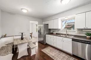 1638 Carrigallen Ln, Columbus, OH 43228 - Photo 17