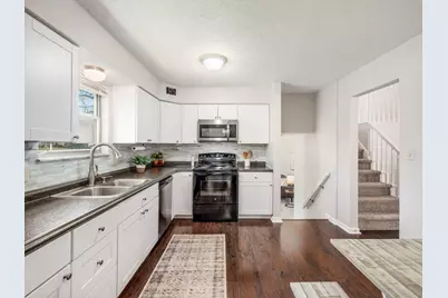 1638 Carrigallen Lane, Columbus, OH 43228 - Photo 15