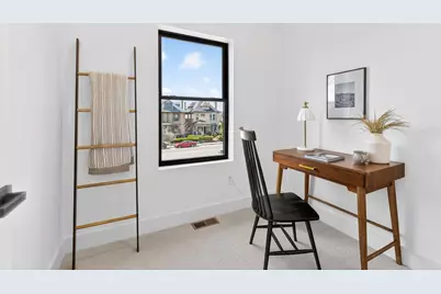 90 N Ohio Avenue, Columbus, OH 43203 - Photo 45