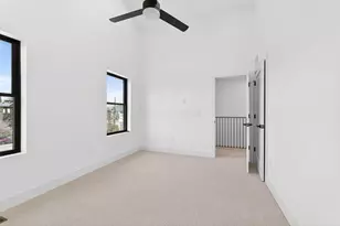 90 N Ohio Ave, Columbus, OH 43203 - Photo 43