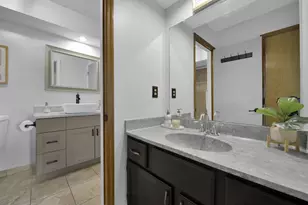 1639 Six Point Ct, Columbus, OH 43085 - Photo 17