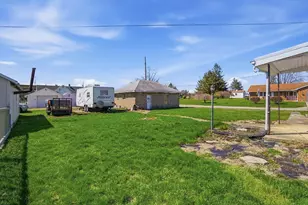 209 S E St, New Holland, OH 43145 - Photo 29