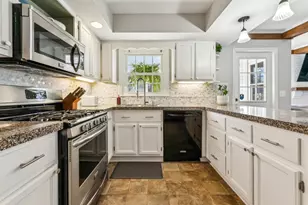 1435 Havencrest Ct, Columbus, OH 43220 - Photo 13