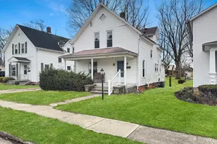 542 S Walnut St, Urbana, OH 43078 - Photo 1