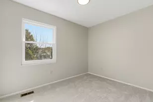 208 Rugby Ln, Columbus, OH 43230 - Photo 41