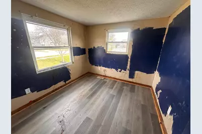 660 Cherry Hollow Road #E, Columbus, OH 43228 - Photo 9